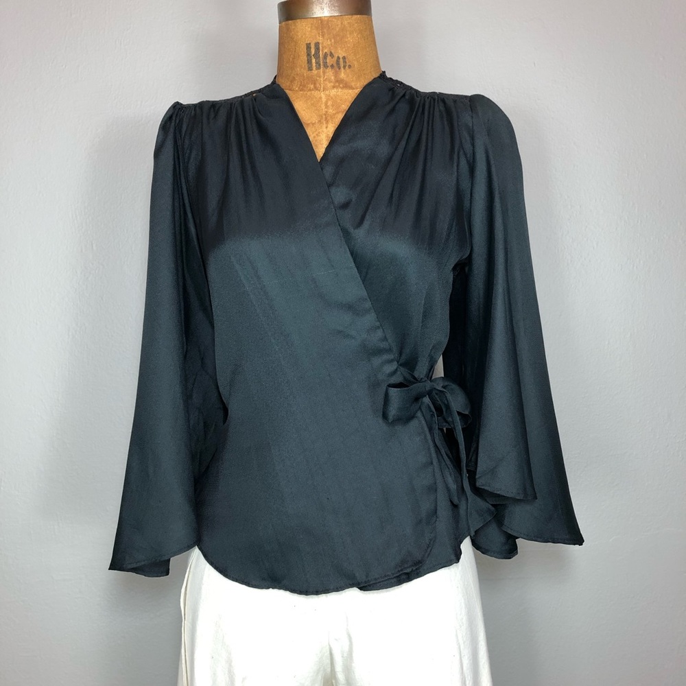 SOLD Vintage 70s Angel Sleeve Lace Open Back Wrap - Picture 4 of 7